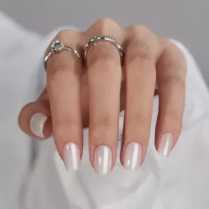 Snowy Chic – Square Press On Nails